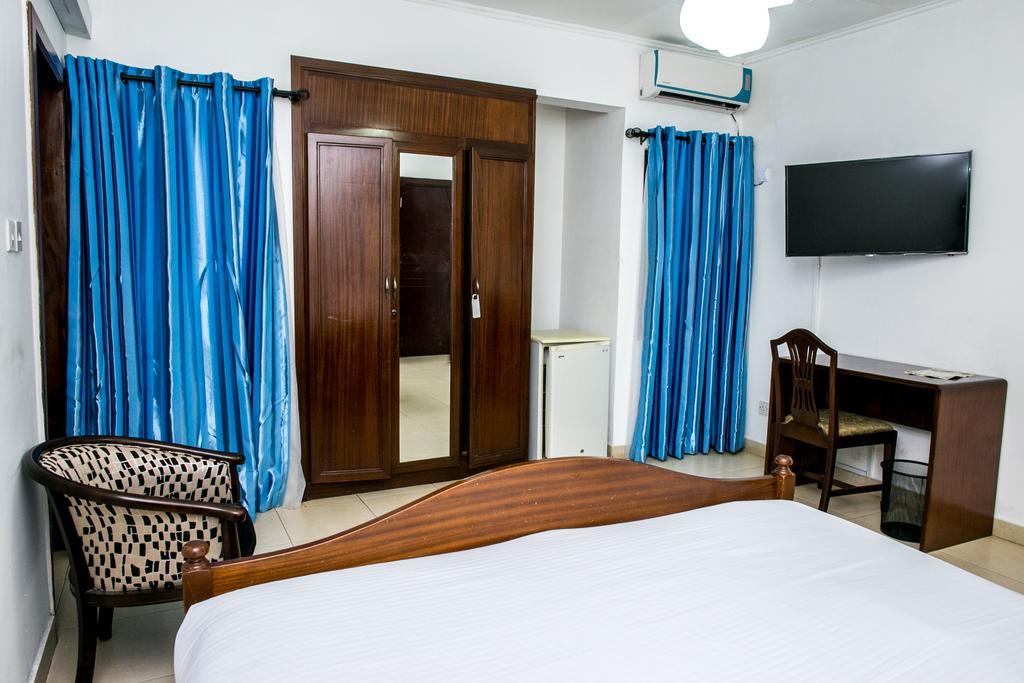 Golden Crest Lodge Bawaleshi Exteriör bild